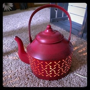 Red metal kettle decor